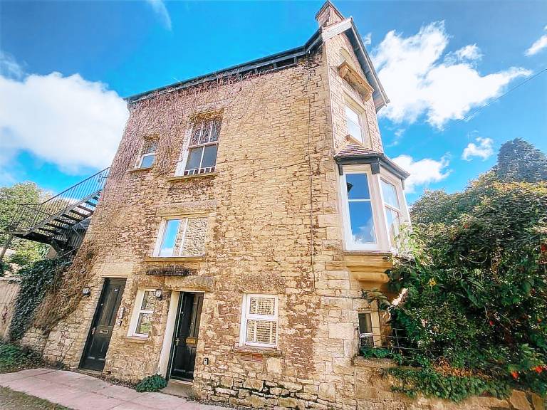 Family-friendly apartment with garden | Perfect for remote work | Pets allowed — photo 3