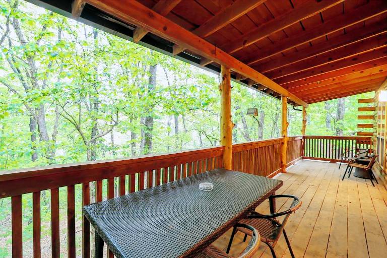 4 Mi to Lake: Wooded Log Cabin in Eureka Springs! — photo 3