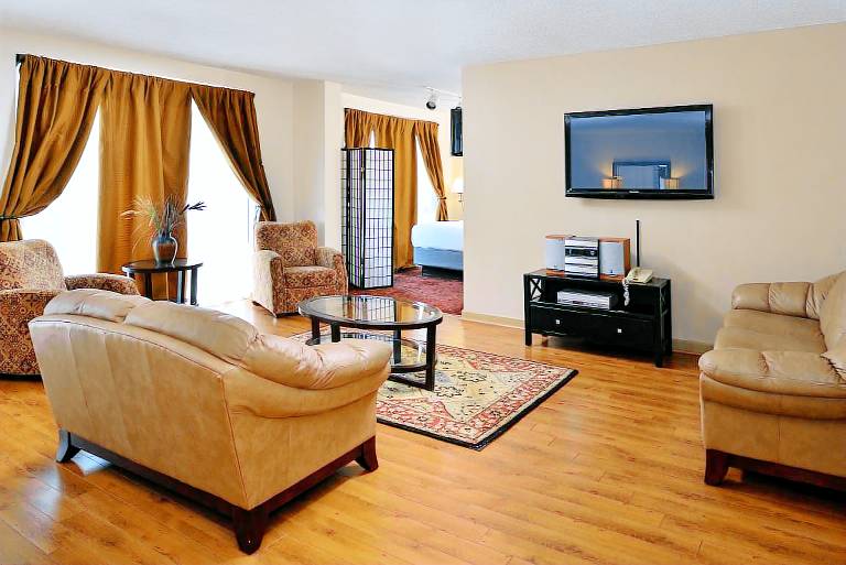 Hawthorne Inn & Conference Center — photo 2