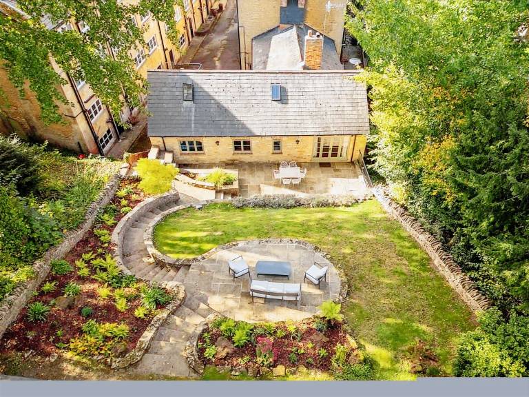 Family-friendly vacation home with patio & yard | Pets are welcome — photo 2