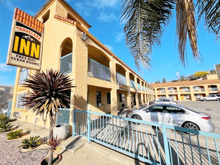 Travelers Inn