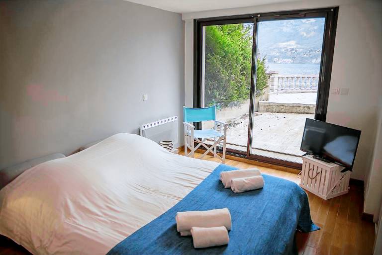 Holiday apartment with terrace | Lake view — photo 3
