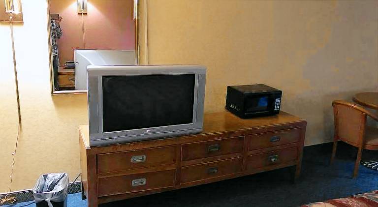 Economy Inn — photo 4