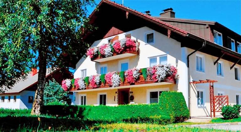 Gastehaus Jedinger