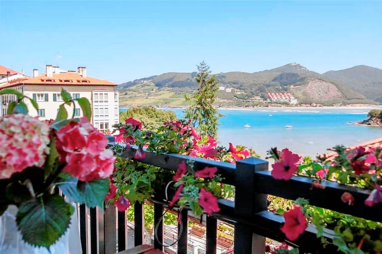 Aparthotel  Busturia