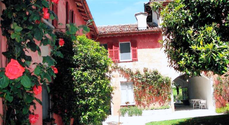 Villa with 3 rooms for 6 persons in Brunate