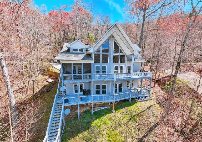 House  Nantahala Lake
