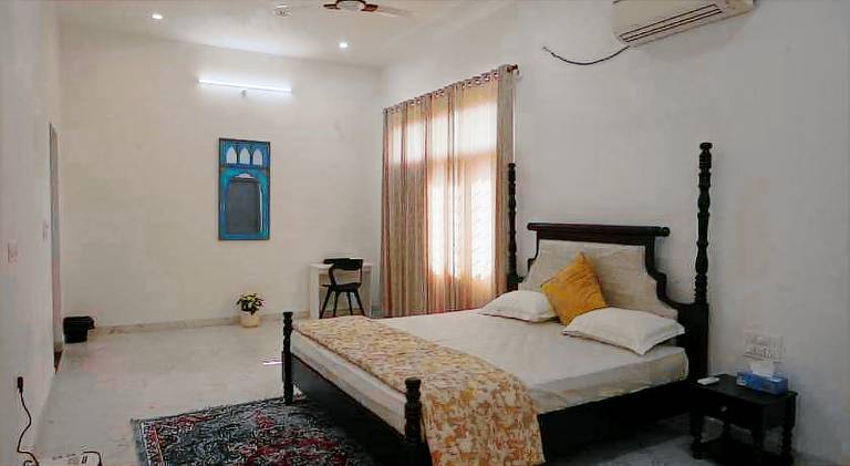 Lovely villa with patio | Pet-friendly — photo 2