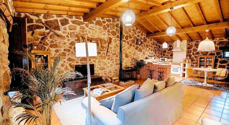 Vacation home with terrace & jacuzzi — photo 2