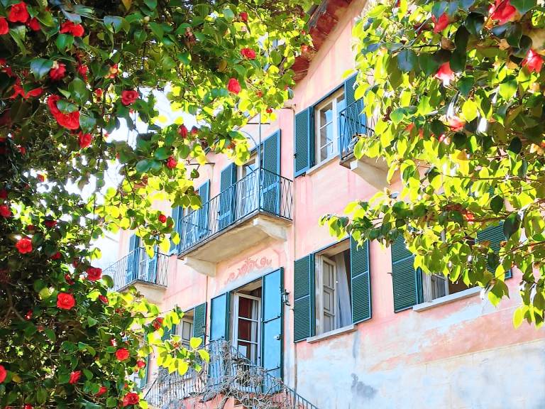 Vacation home with 5 rooms for 8 persons in Cannero Riviera
