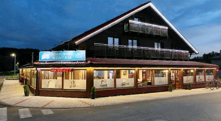 Ubytovanie s raňajkami Bešeňová