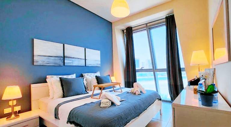 Apartment with pool in Doha
