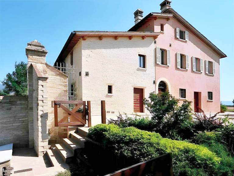 House Trevi
