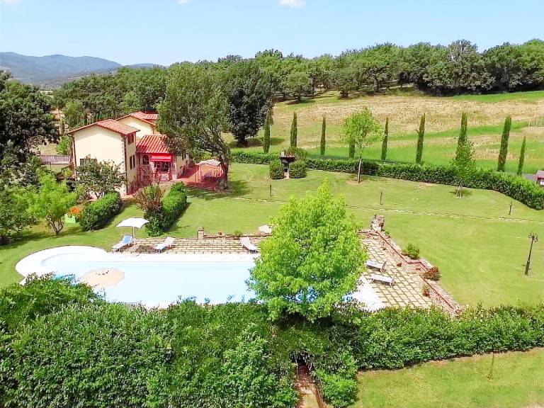 Fully equipped house with yard, private pool & barbeque | Nature view | Pet-friendly — photo 2