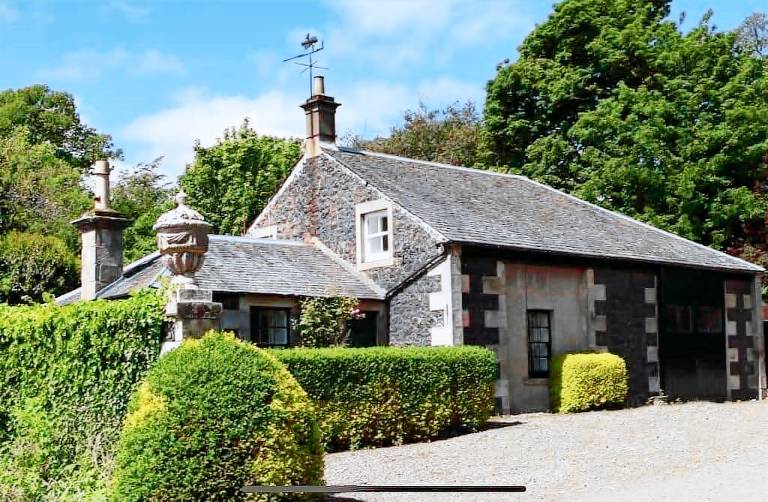 House  Upper Largo