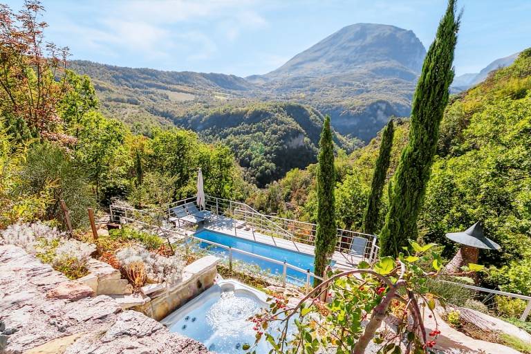 Family-friendly villa with yard, private pool & patio | Pets are welcome — photo 2