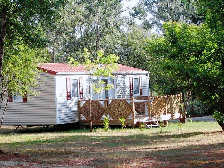Mobile home with patio — photo 4