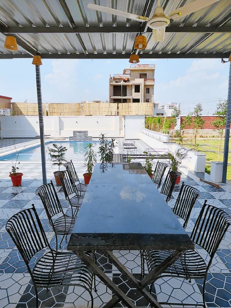 Farm with pool & garden — photo 4