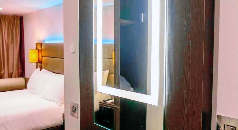 SHARNBROOK INN self contained guest unit Contractors Santa Pod