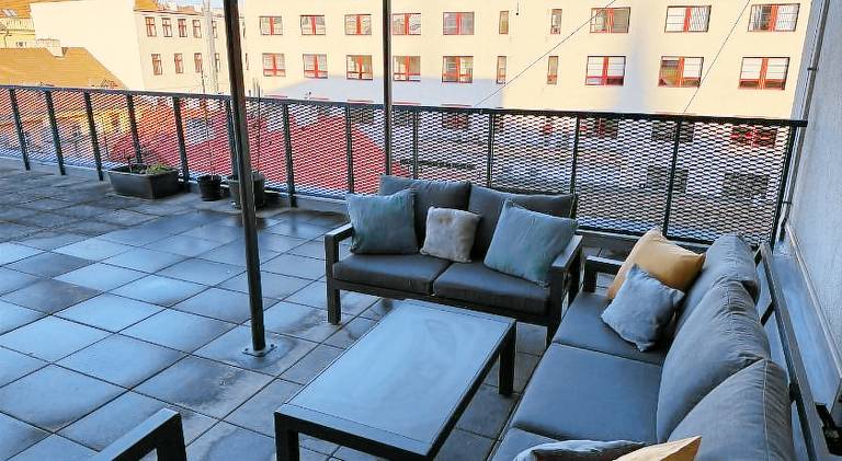 Fully equipped pleasant holiday apartment | Next to Prague astronomical clock | Perfect for remote work | Pets are welcome — photo 2