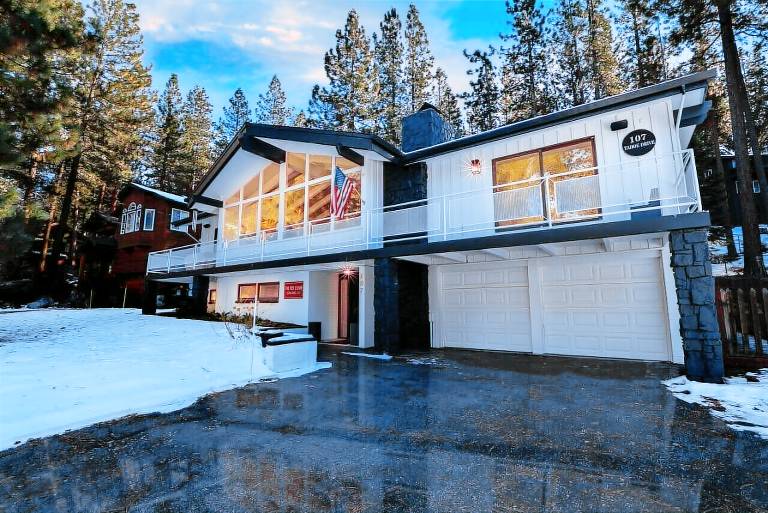 House  Glenbrook
