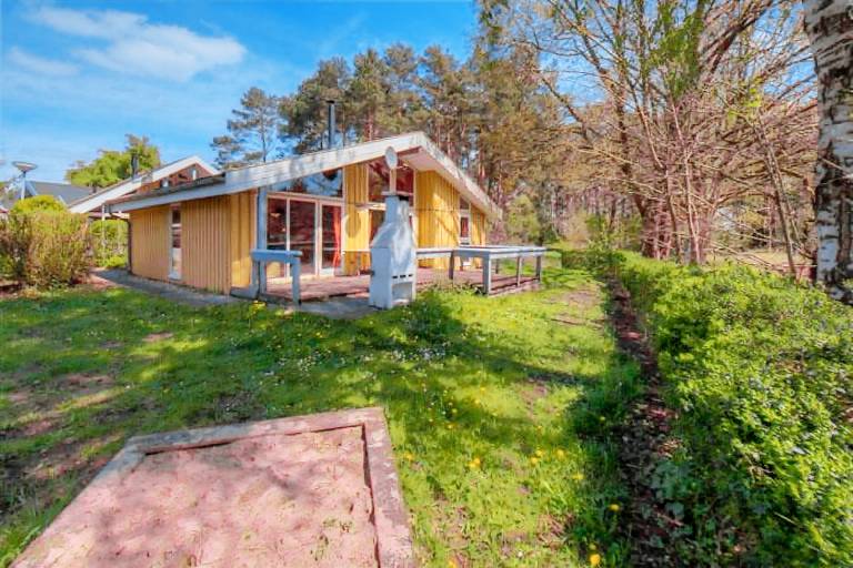 Ferienhaus mit Hund in Granzow, Mecklenburgische Seenplatte, Deutschland
