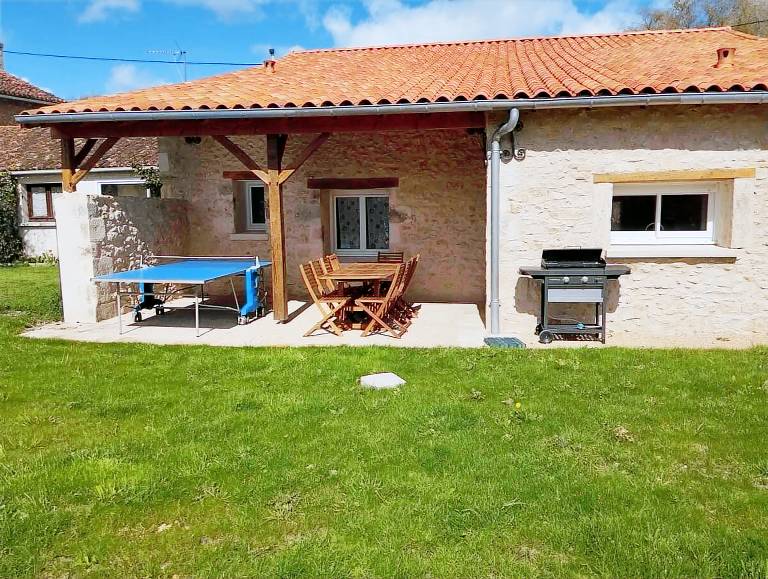 Cozy House with Garden in Saint-Maurice-la-Clouère — photo 5