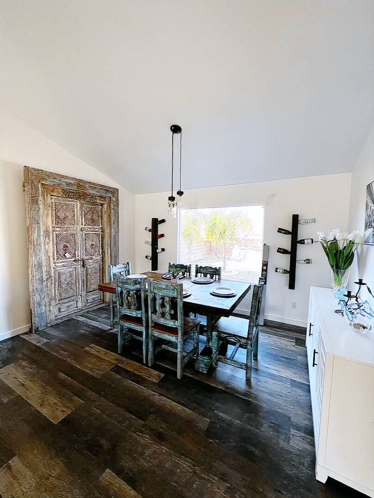 Child-friendly house with yard | Pets are welcome — photo 4