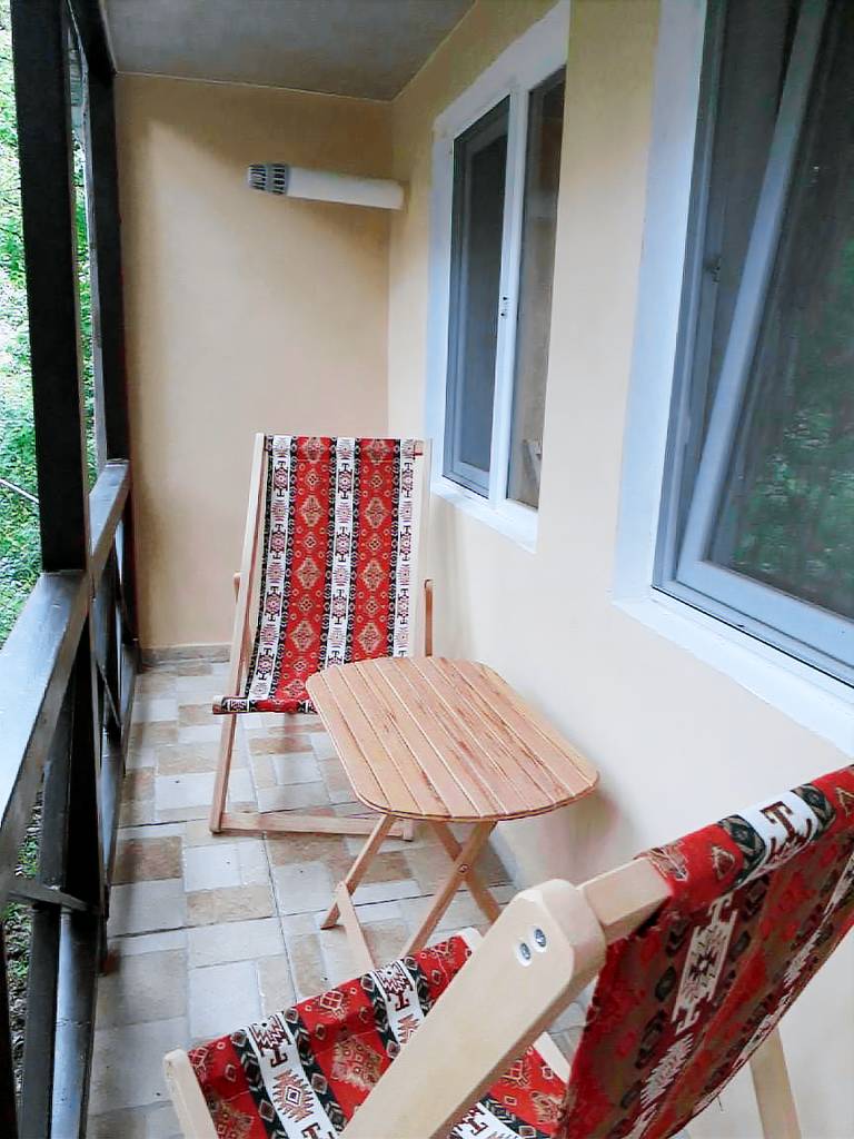 Nice bungalow with BBQ & yard | Pets allowed — photo 4