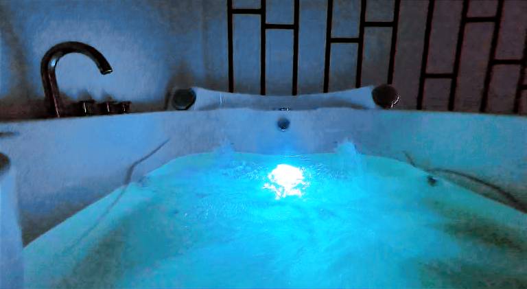 JapanApartment - Jacuzzi — photo 4