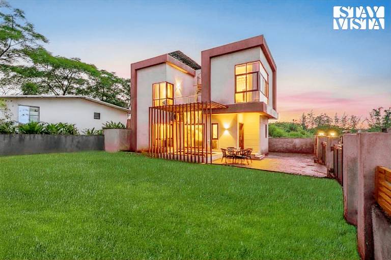 Villa with private pool & garden | Good for workation in Nashik