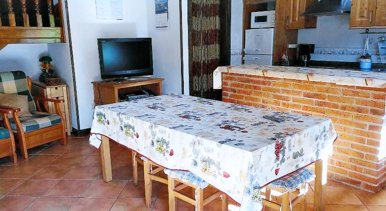 House with terrace, garden & barbecue — photo 5