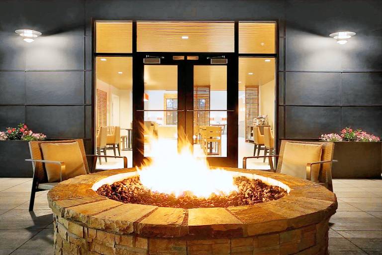 Country Inn & Suites by Radisson Asheville River Arts District — photo 5