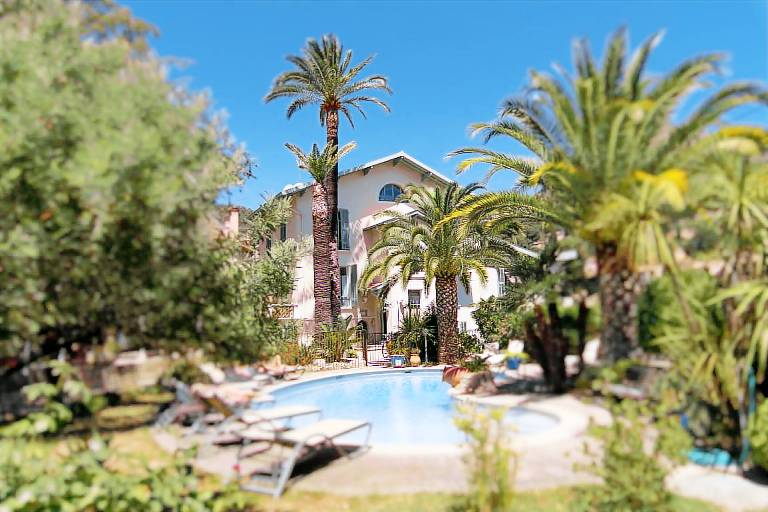 Villa Roseraie - Hôtel de Charme in Vence