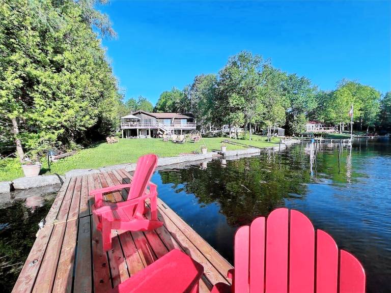 Cottage Buckhorn