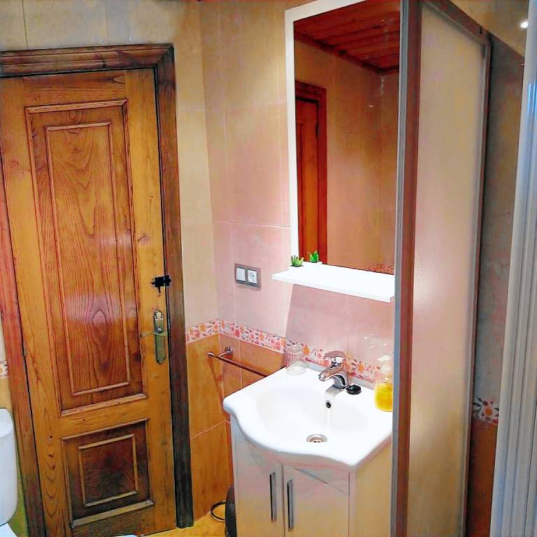 Chalet with barbecue, patio & garden in A Coruña