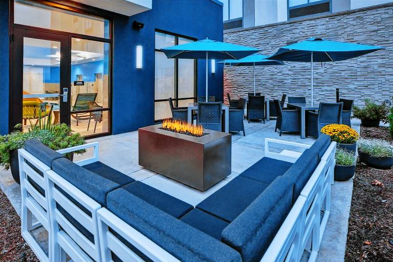 Hampton Inn & Suites by Hilton Indianapolis South Greenwood — photo 4