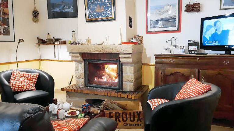 Seaside Escape in Audierne: Maritime-Themed Cottage at the Tip of Southern Finistère — photo 3