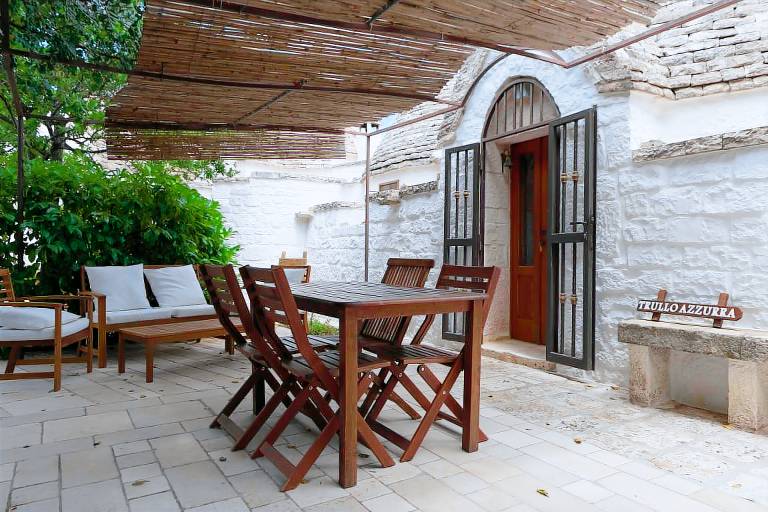 Vacation home with pool, garden & BBQ — photo 3