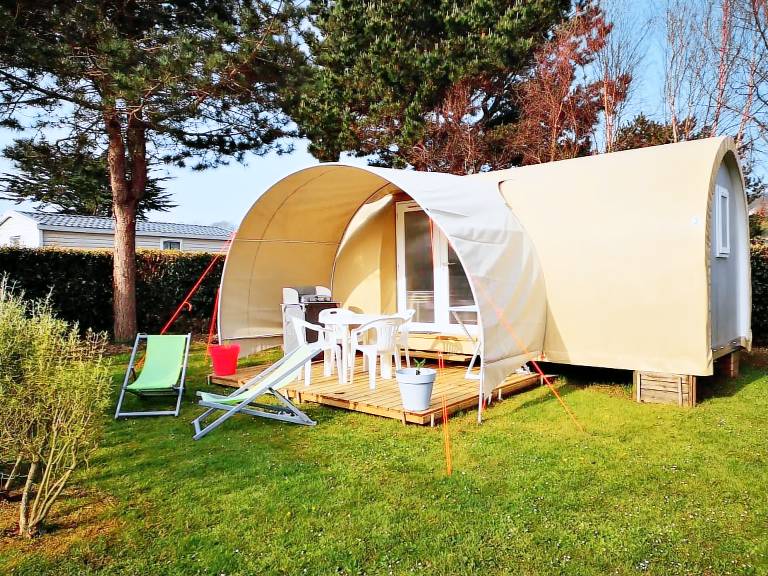 Wonderful mobile home with BBQ & patio | Next to the beach | Dogs allowed in Roscoff