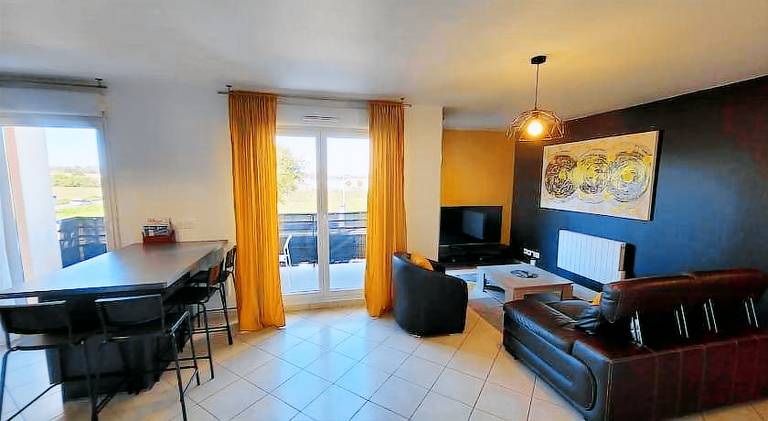 Rental apartment with 3 rooms for 6 persons — photo 2