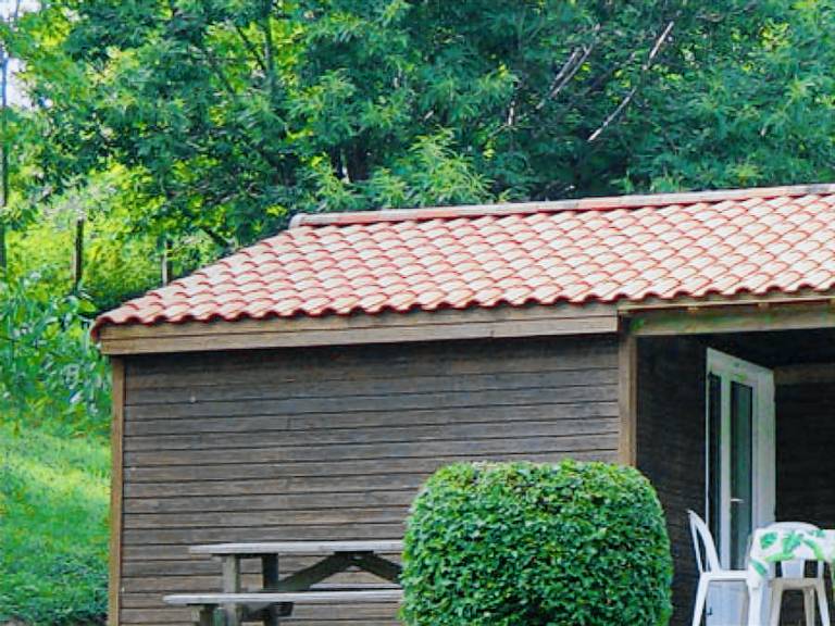 Chalet with patio & heated pool — photo 5