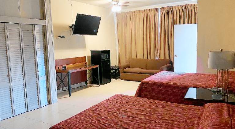 HOTEL PLAZA RIVIERA — photo 4