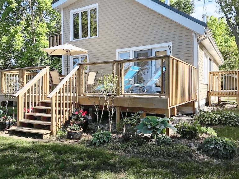 Cottage Thornbury