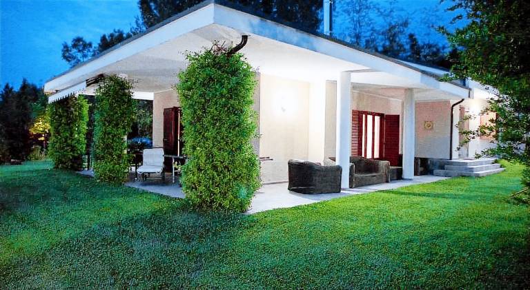 Villa with garden, barbeque & private pool — photo 3