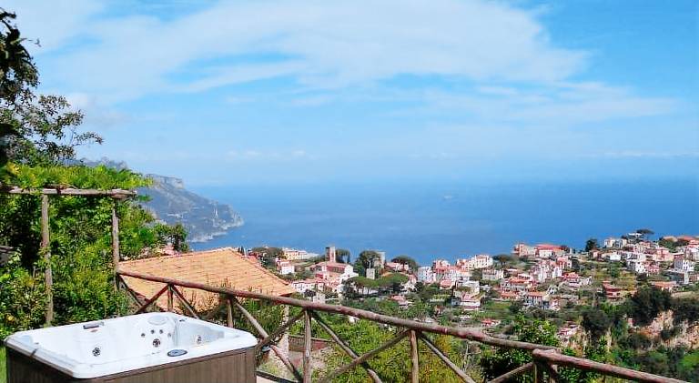 Villa with jacuzzi & pool in Agerola