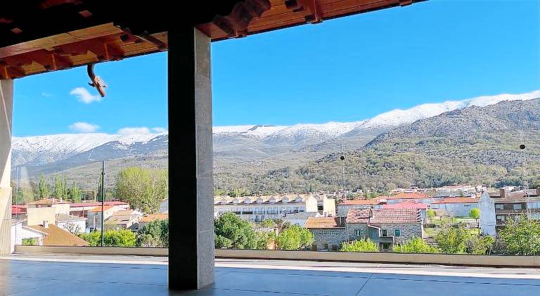 Spacious holiday apartment | Pets are welcome in Ávila