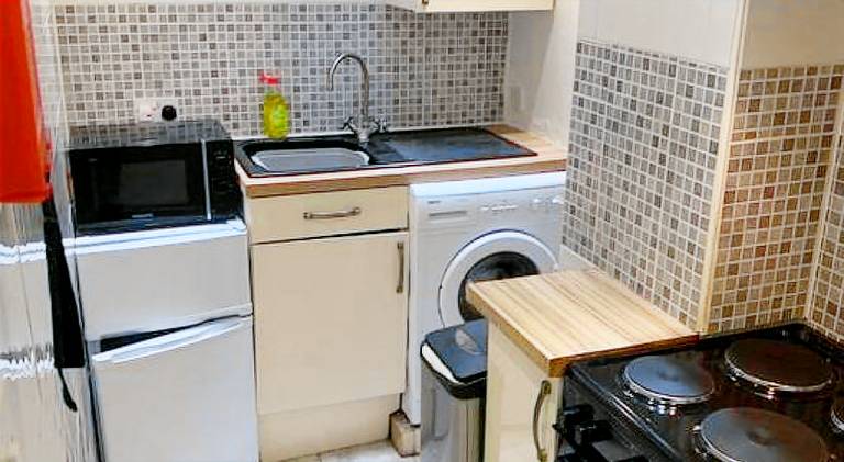 House with 2 rooms for 4 persons — photo 4