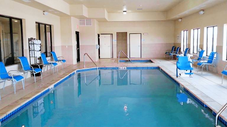 Holiday Inn Express & Suites Deming Mimbres Valley By IHG — photo 4