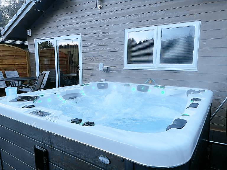 Cottage  Beeswing